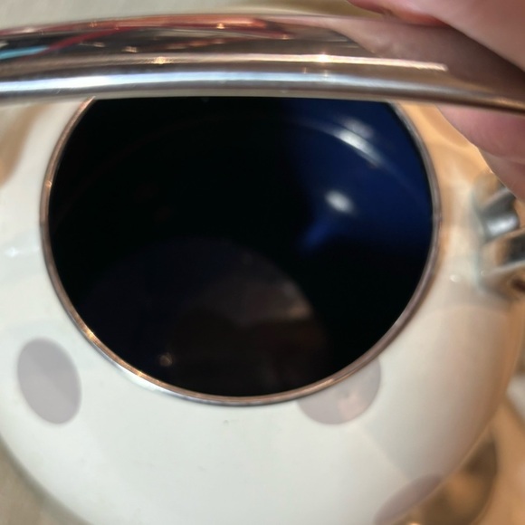 KATE SPADE Whistling  Stove Top Kettle in Beige and Cream - Picture 9 of 9